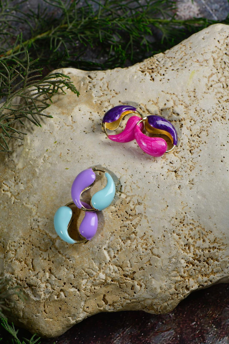 Two-tone pink and purple