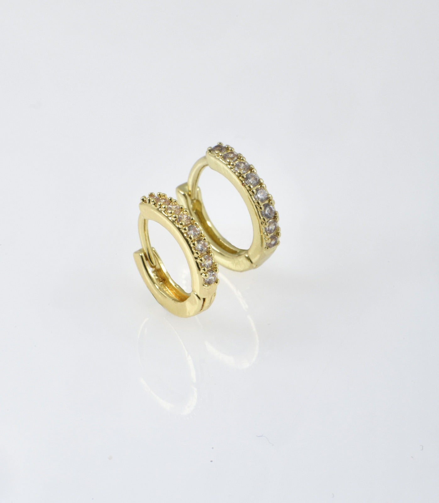 Double shiny gold hoops