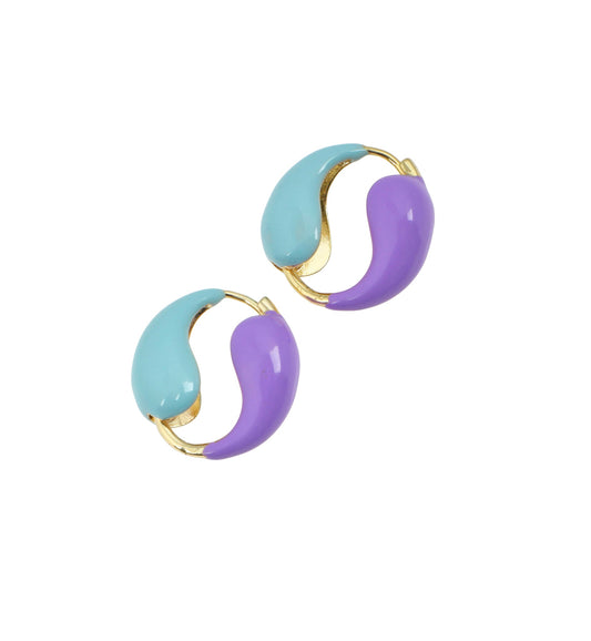 Two-tone light blue and lilac hoops