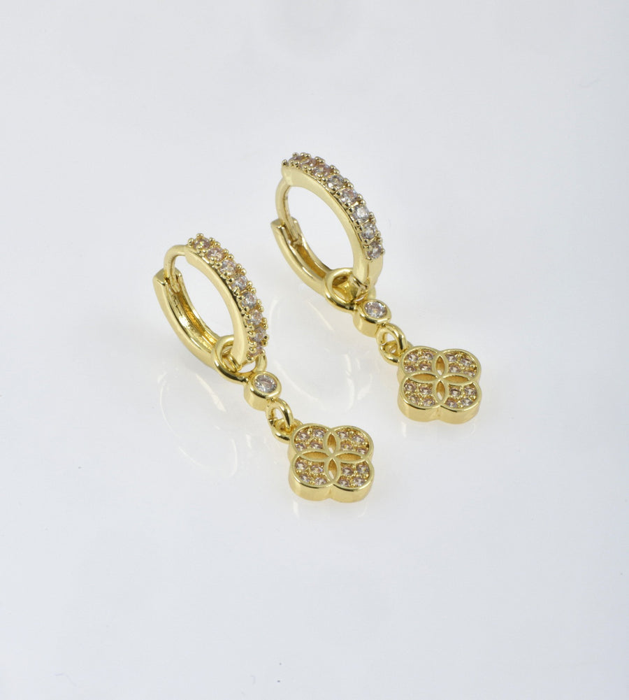 Shiny dangling flower