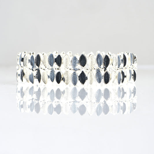 Pulsera hojas negras