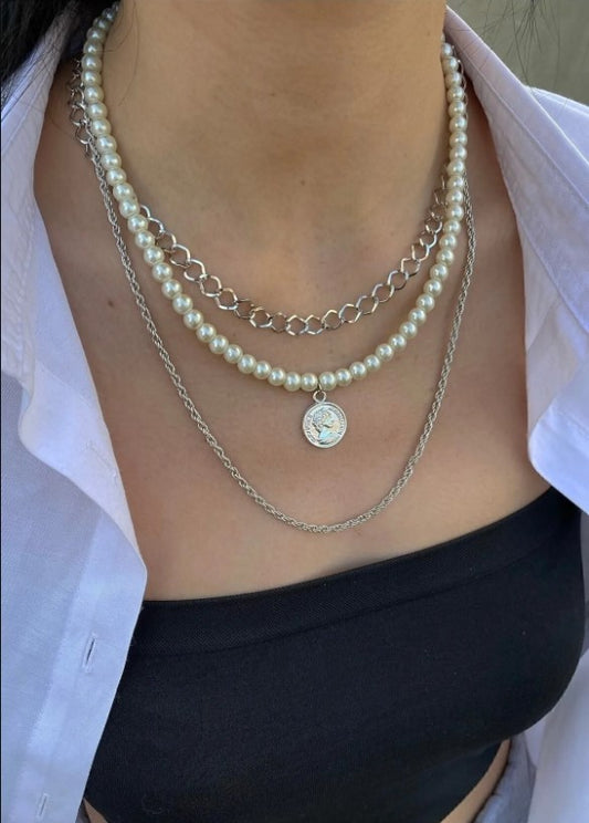 Pearl Medallion Combination Necklace (Copy3)