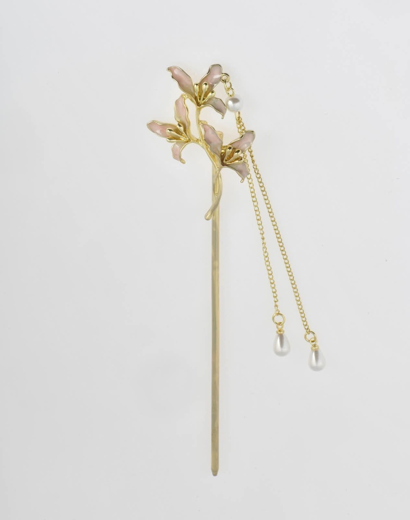 Elegant Floral Hair Stick with Pearls
